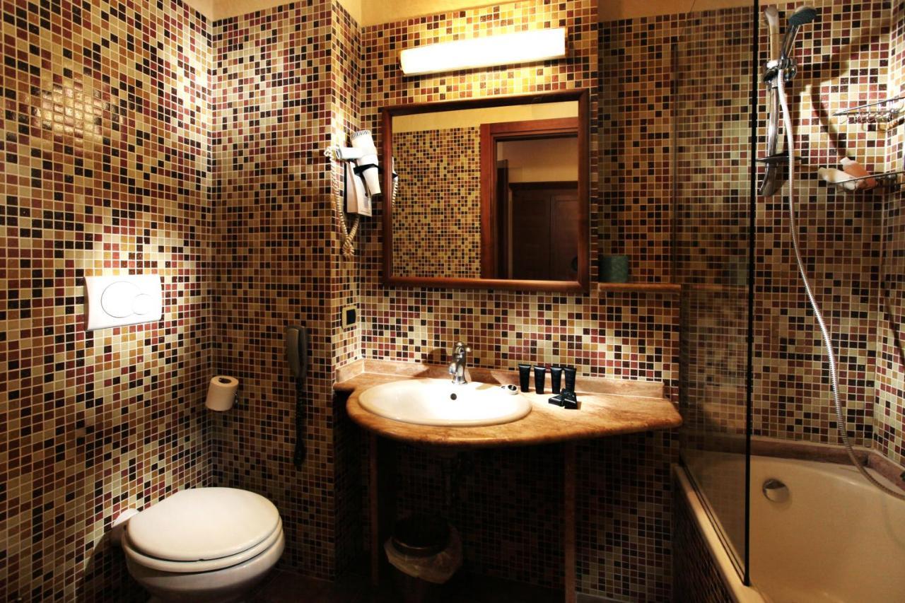 Hs 311 Hotel Róma Kültér fotó