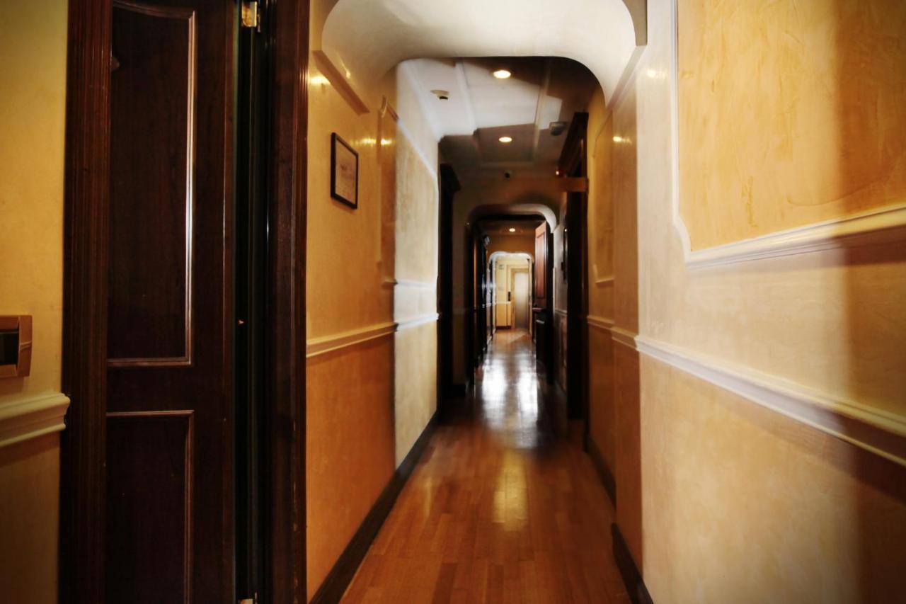 Hs 311 Hotel Róma Kültér fotó