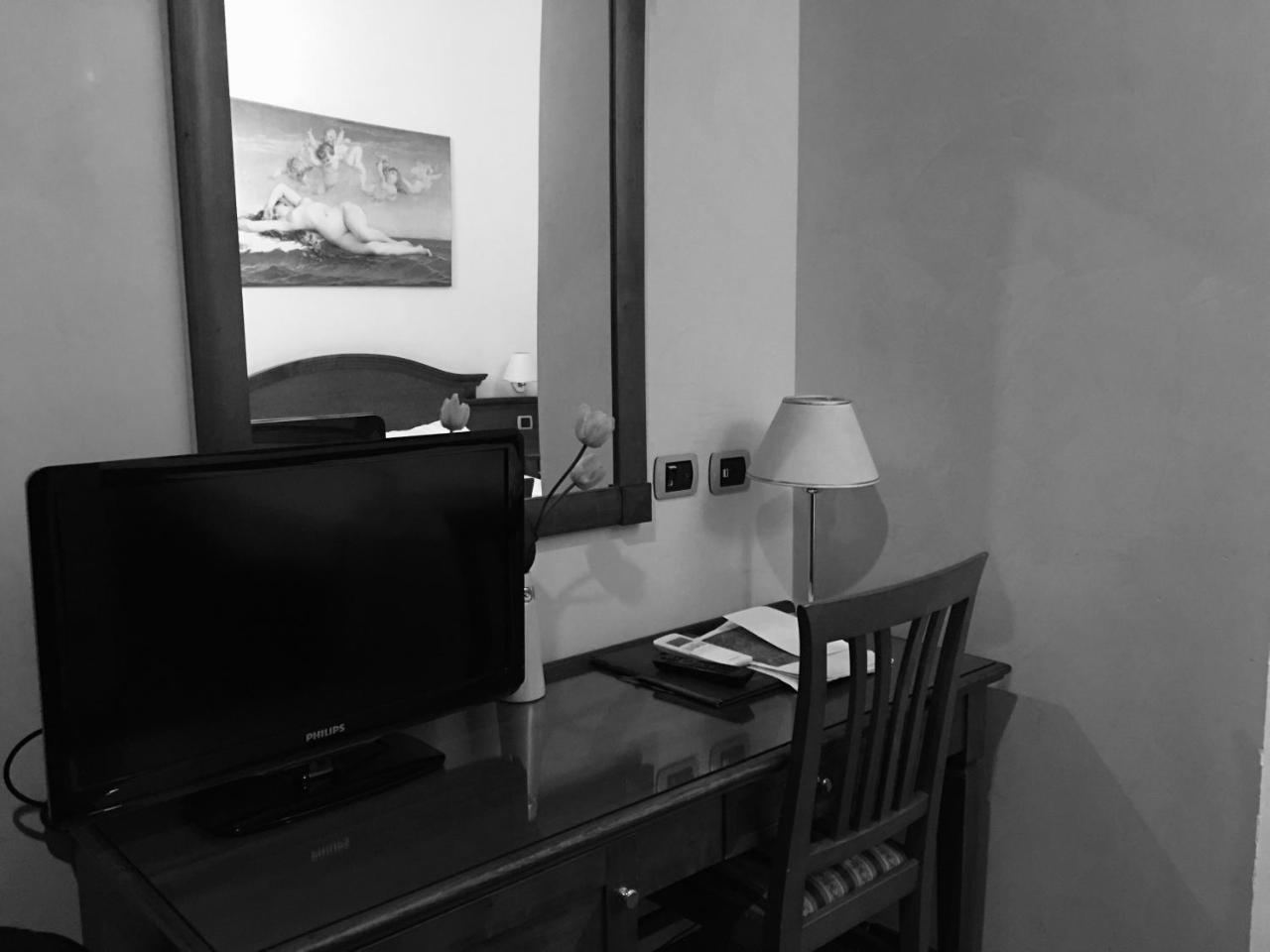 Hs 311 Hotel Róma Kültér fotó